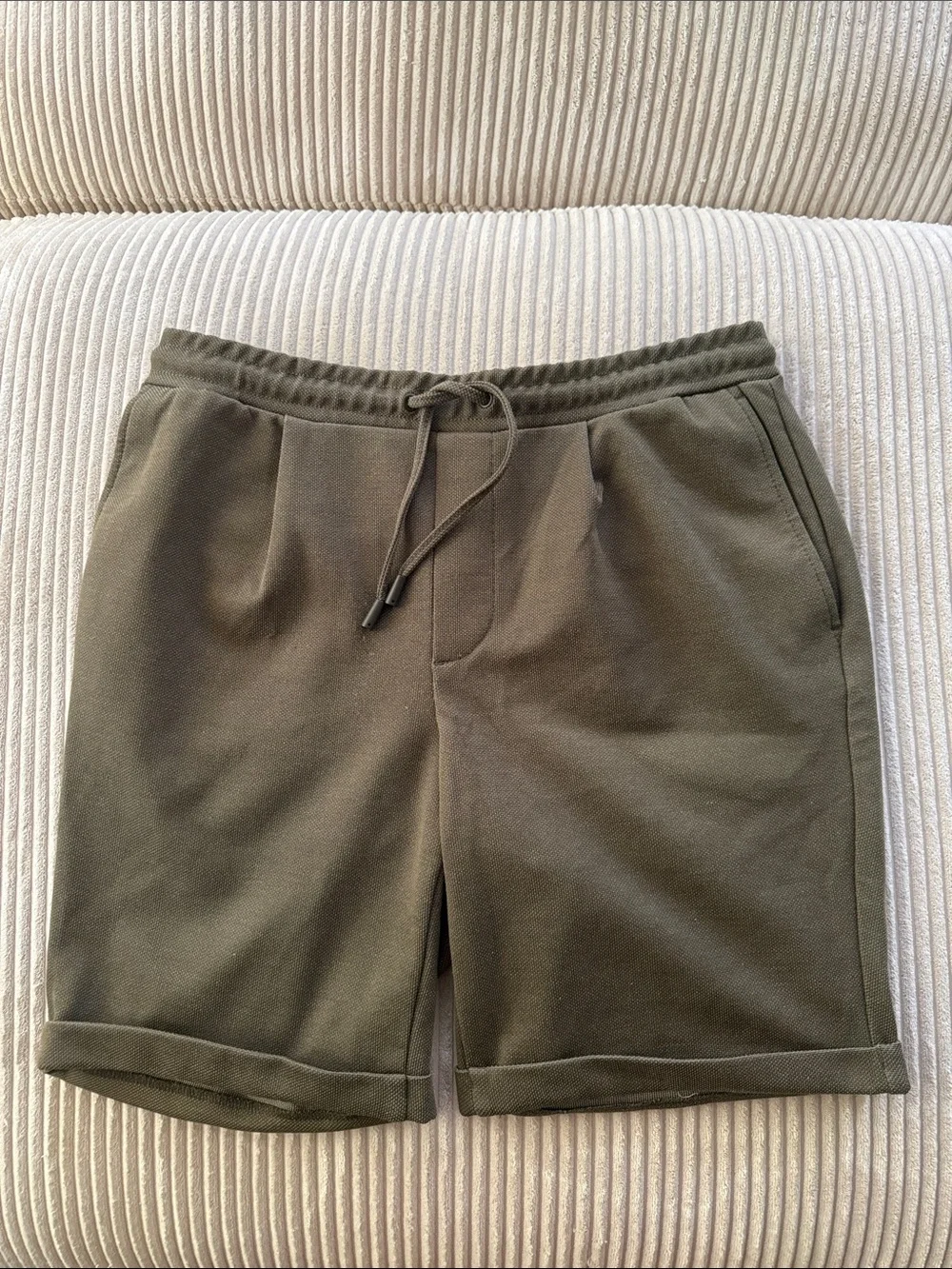 Zara Men's Olive Drawstring Athletic Shorts